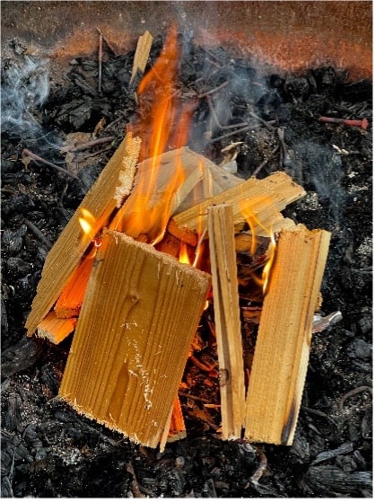 Holzfeuer